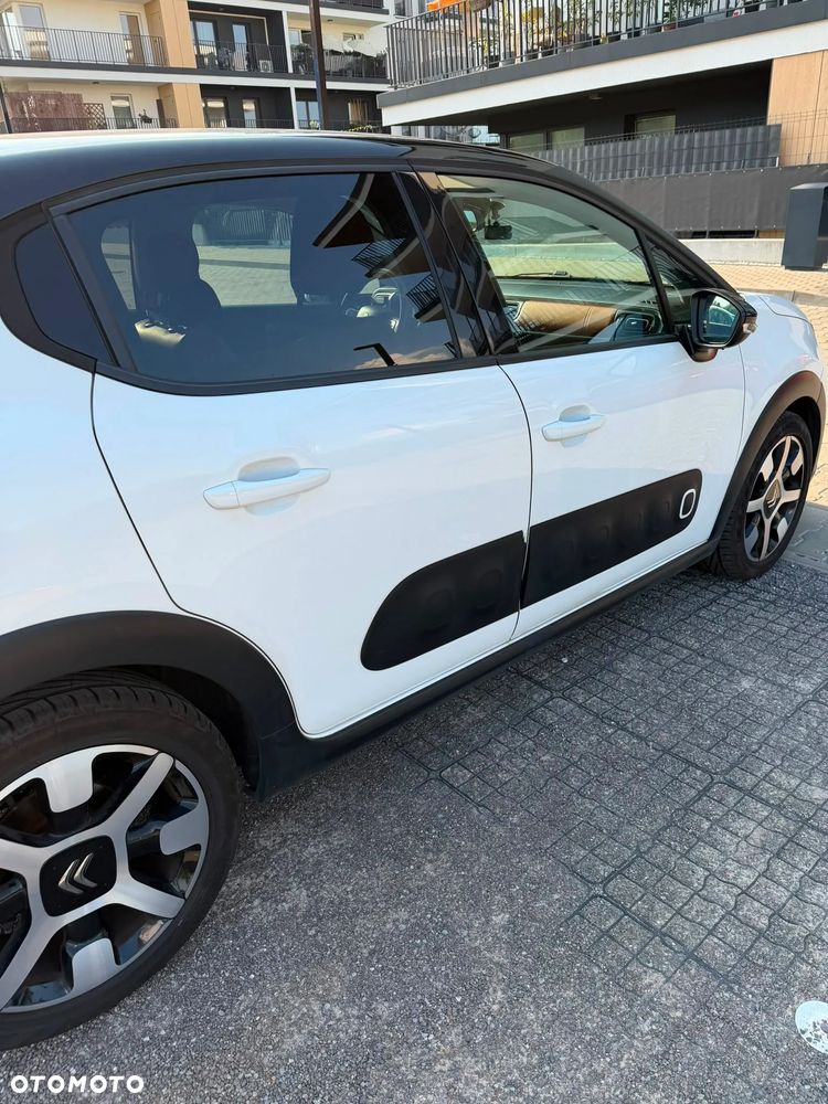 Citroën C3 1.2 PureTech Shine S&S EAT6 - 19
