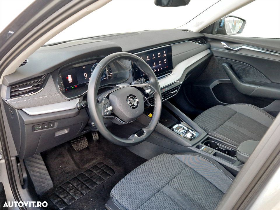 Skoda Octavia 2.0 TDI DSG Style - 17