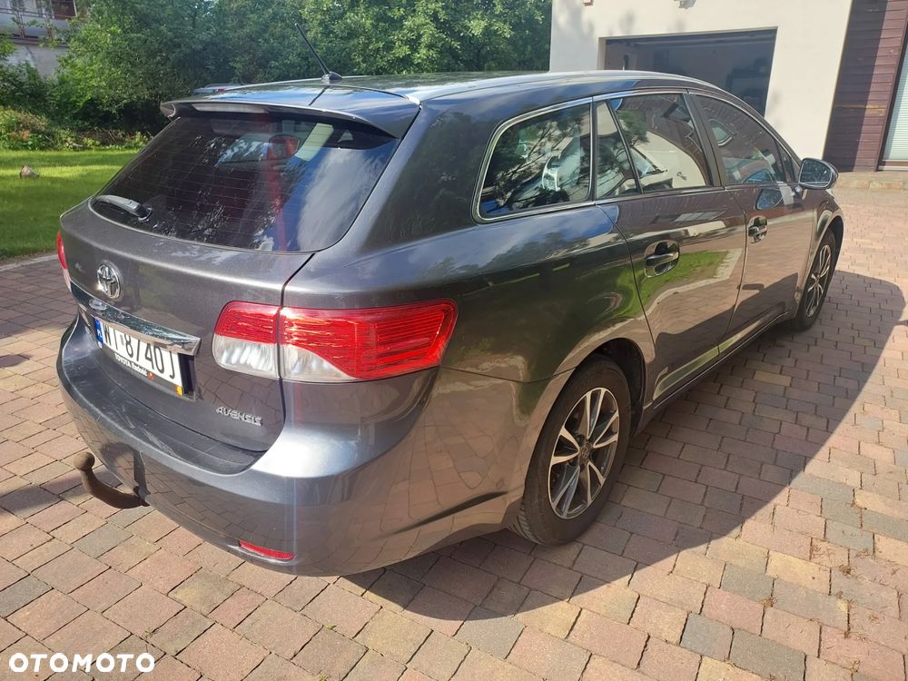 Toyota Avensis 1.8 Business Edition - 6