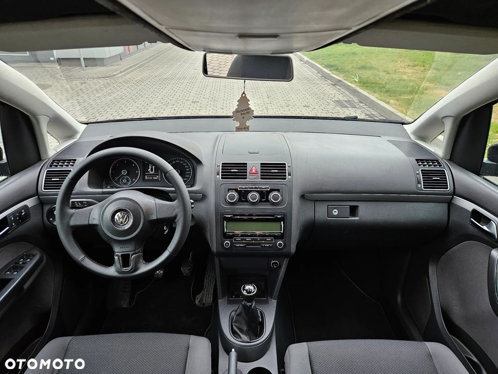 Volkswagen Touran 1.6 TDI DPF BlueMotion Technology Trendline - 8