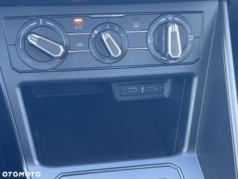 Volkswagen Polo 1.0 TSI - 24