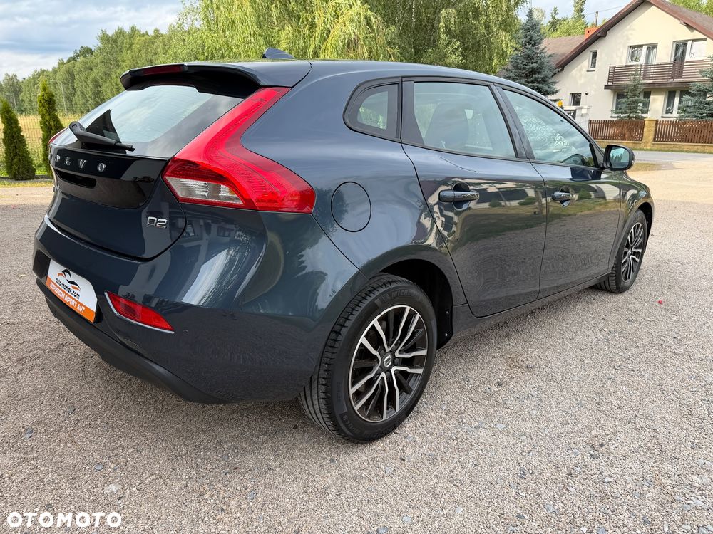 Volvo V40 D2 Momentum - 16