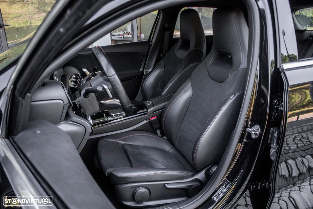 Mercedes-Benz A 250 e AMG Line - 28