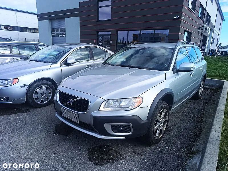 Volvo XC 70 D5 AWD Momentum - 1