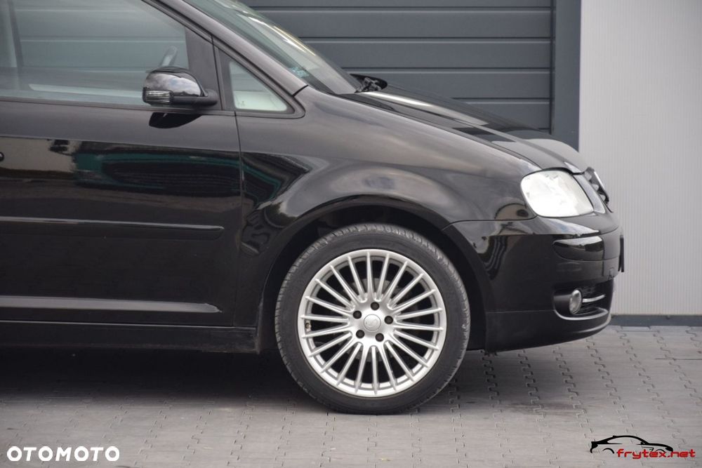 Volkswagen Touran - 5