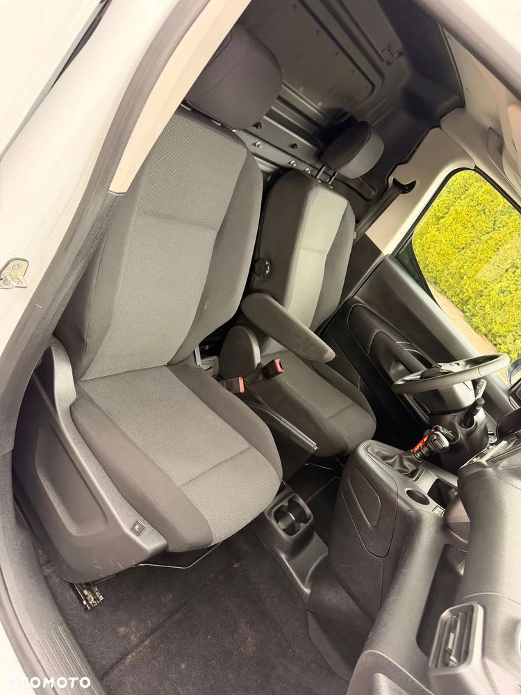 Opel Combo - 21