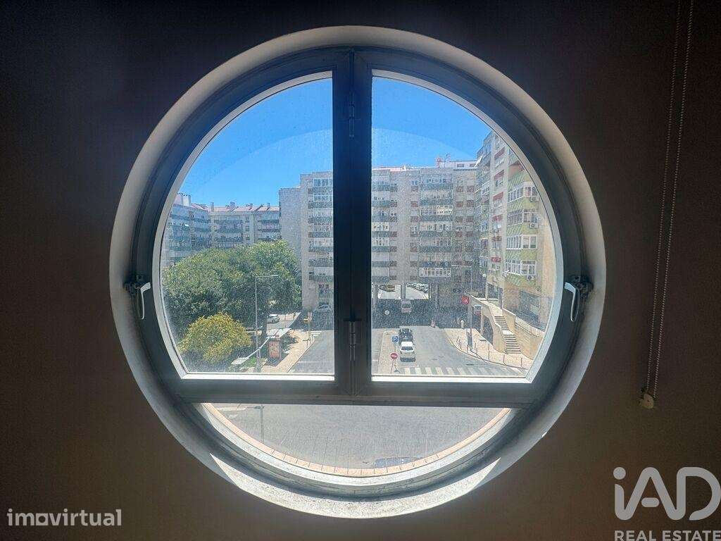 Apartamento T2 em Areeiro de 76,00 m2 - Grande imagem: 5/29
