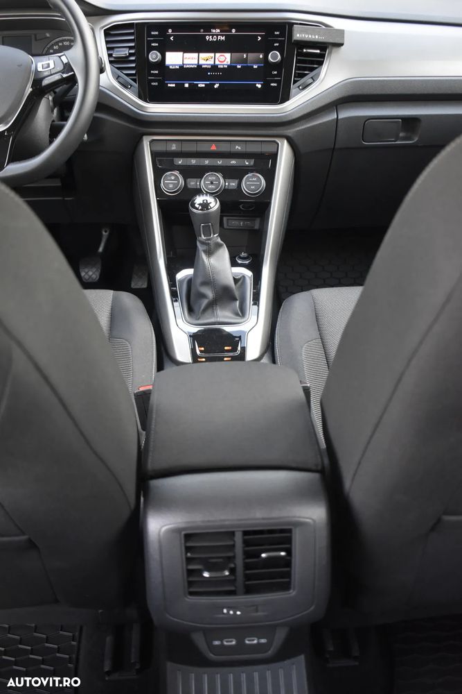Volkswagen T-ROC 1.0 TSI Life - 36
