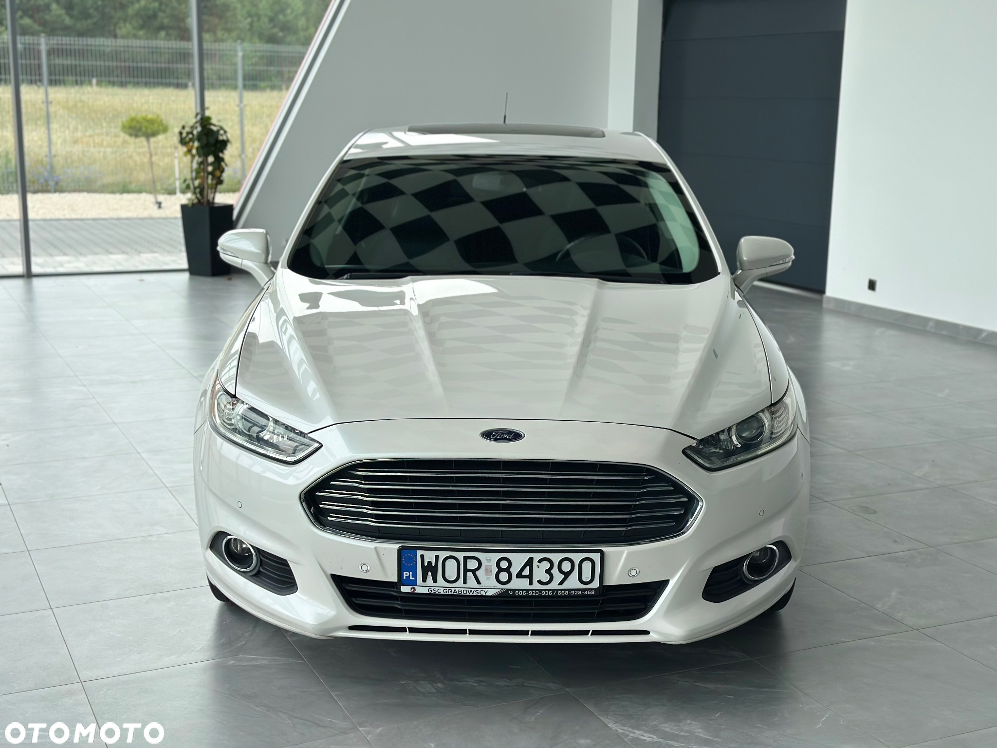 Ford Fusion - 4