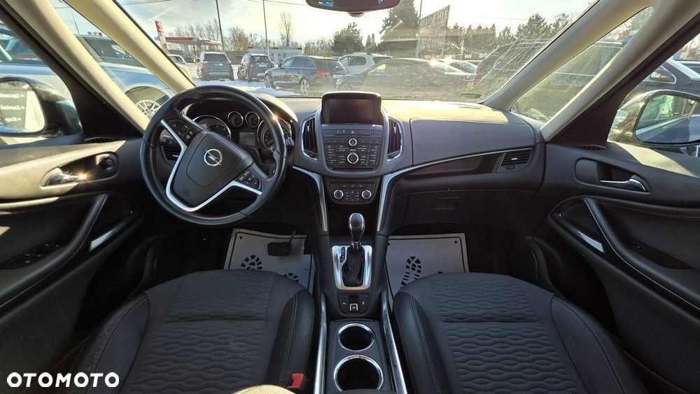 Opel Zafira - 17