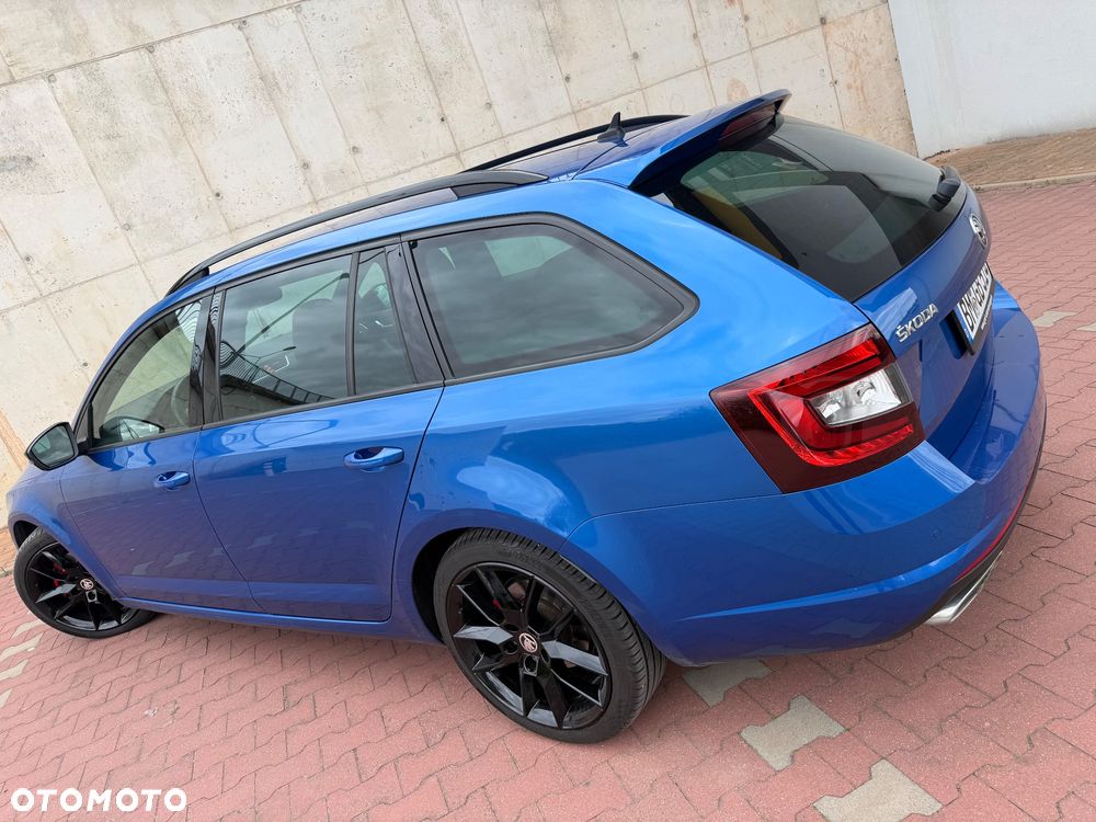 Skoda Octavia 2.0 TDI DSG RS - 11