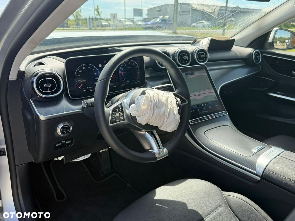 Mercedes-Benz Klasa C 200 mHEV 4-Matic Avantgarde - 13