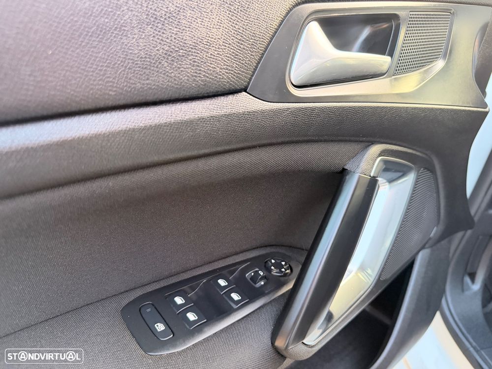 Peugeot 308 1.5 BlueHDi Business Line - 42