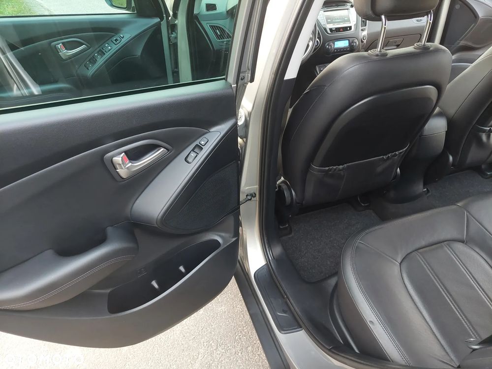 Hyundai ix35 2.0 Premium 2WD - 22