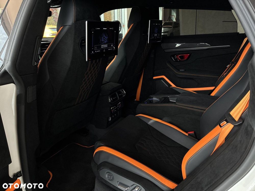 Lamborghini Urus - 22