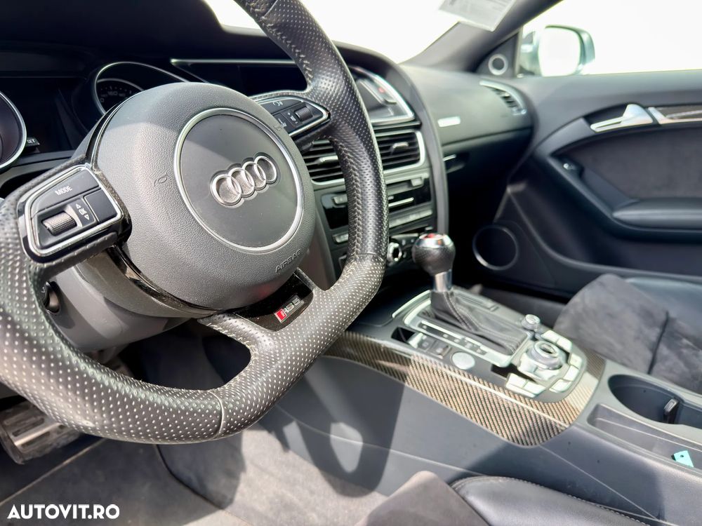 Audi RS5 4.2 FSI quattro Stronic - 11