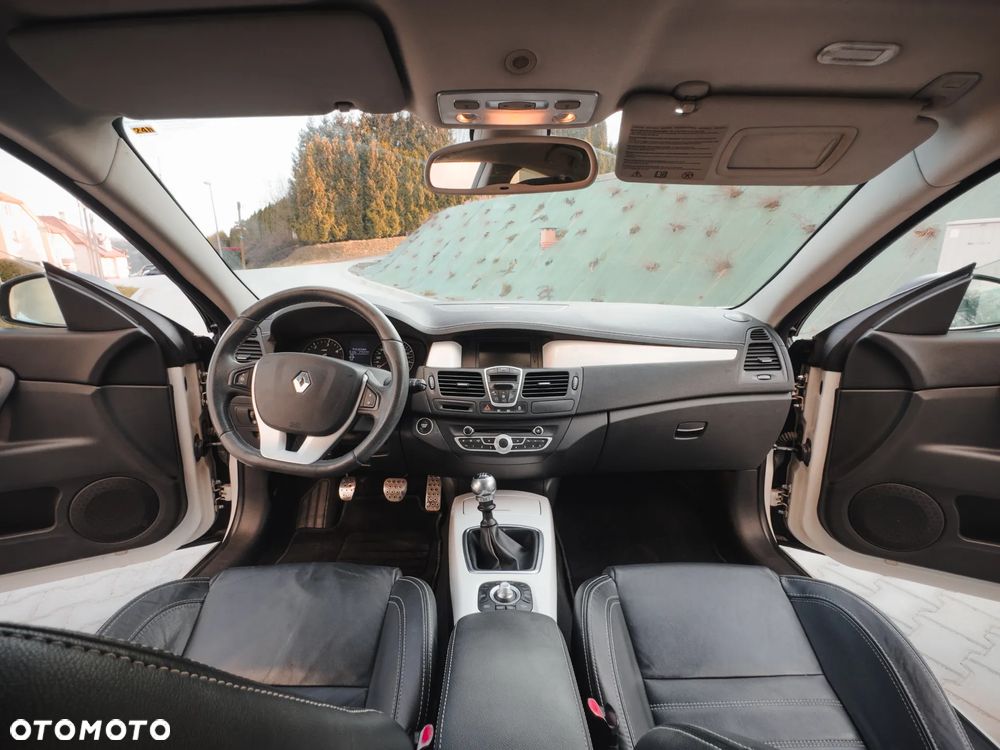 Renault Laguna 2.0 dCi Monaco GP - 19