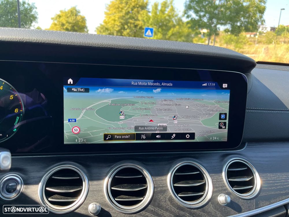 Mercedes-Benz E 300 de AMG Line - 18