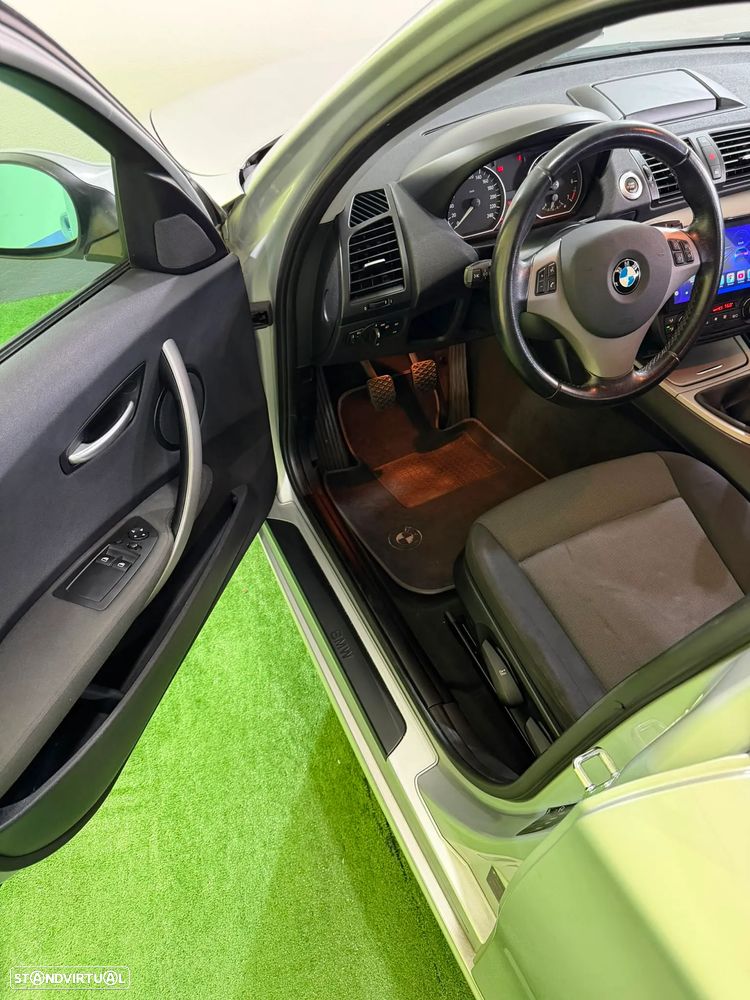 BMW 118 i Exclusive - 8