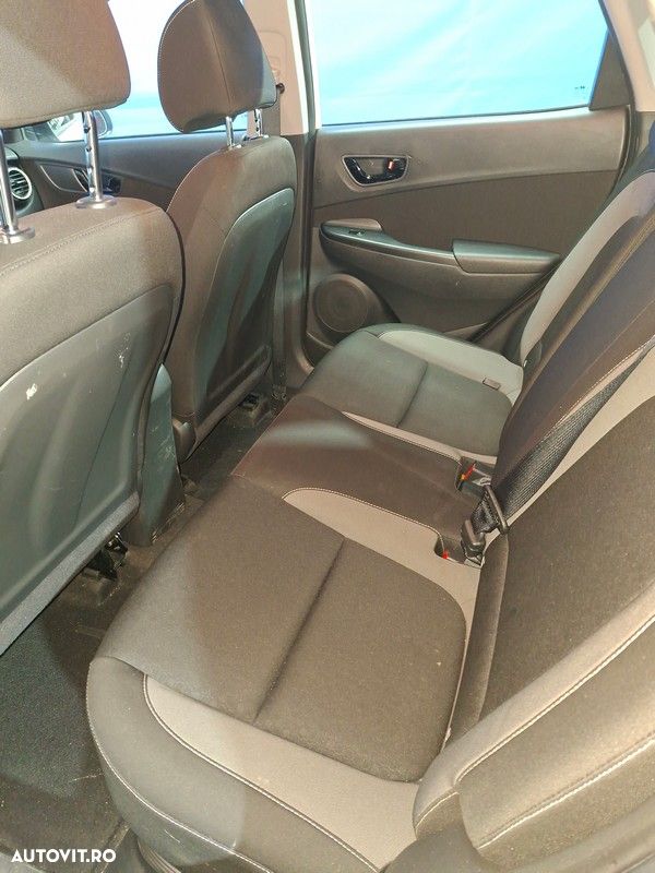 Hyundai KONA 1.0 T-GDI 120 CP 7 DCT 2WD Highway - 11