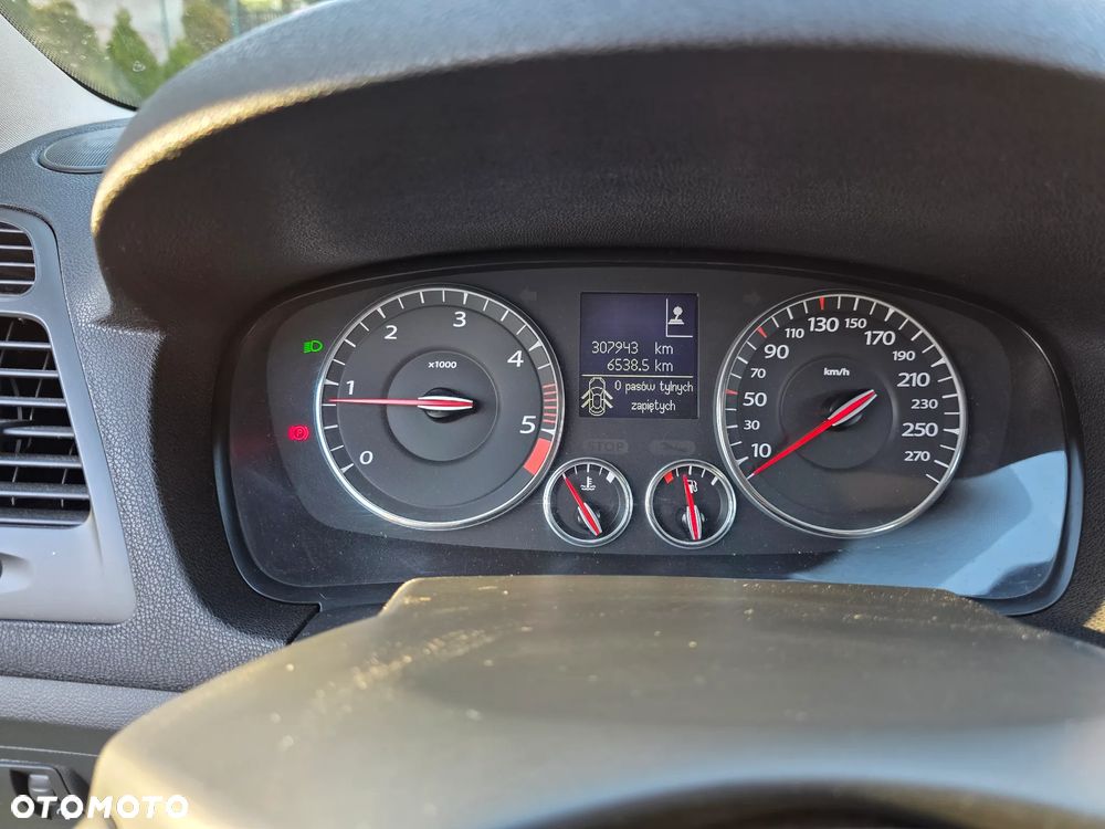Renault Laguna 2.0 DCi FAP GT - 10