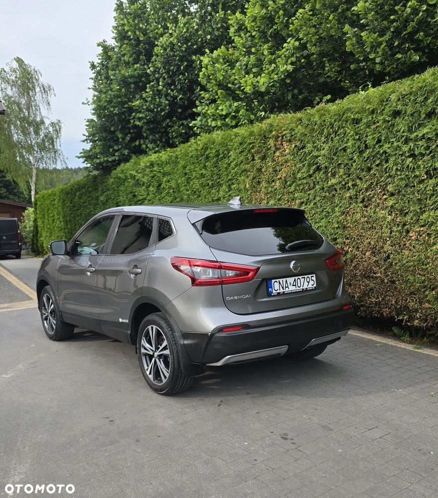Nissan Qashqai - 2