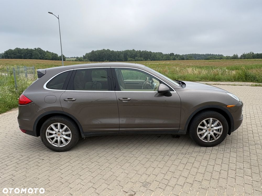 Porsche Cayenne - 3