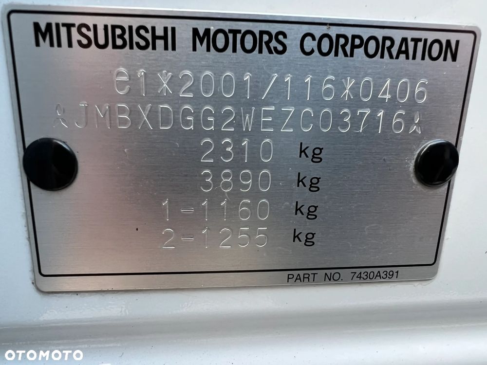 Mitsubishi Outlander 2.0 4WD Plus - 40