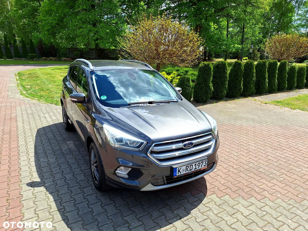 Ford Kuga 1.5 EcoBoost 2x4 Titanium - 2