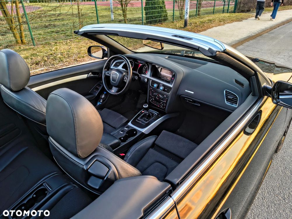 Audi A5 Cabrio - 12