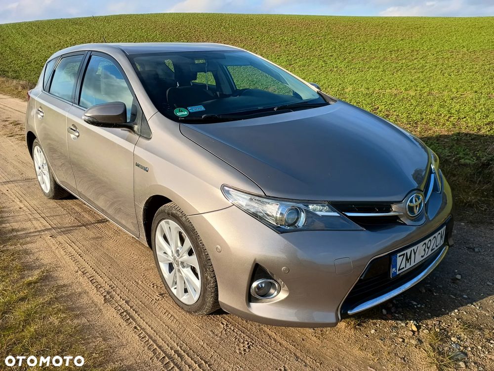 Toyota Auris 1.8 HSD Luna - 4