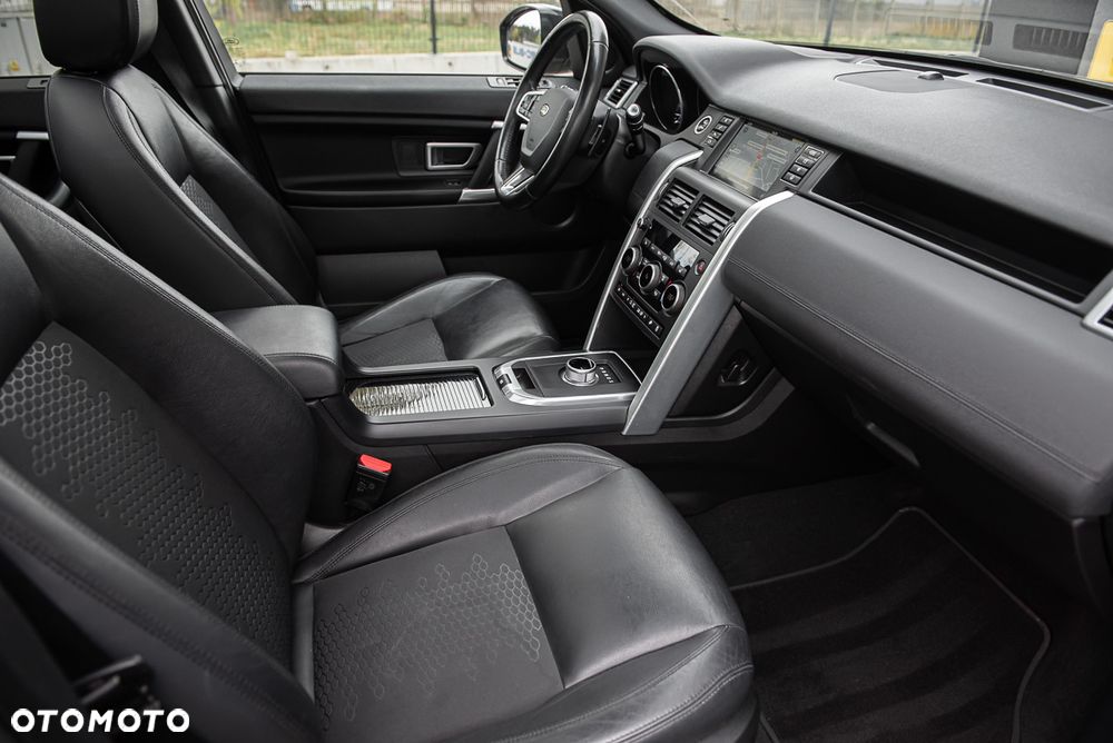 Land Rover Discovery Sport - 31
