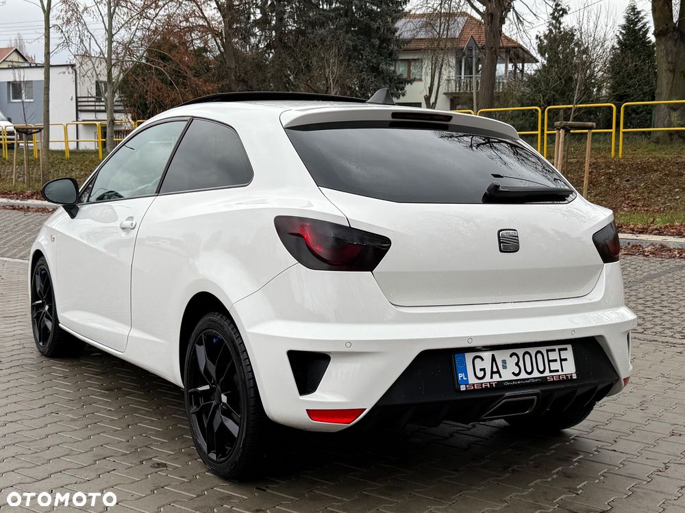 Seat Ibiza SC 1.4 TSI DSG Cupra - 10