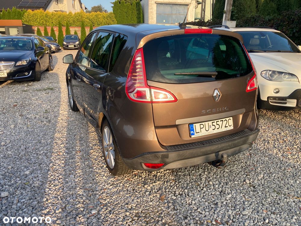 Renault Scenic 1.6 16V 110 Authentique - 5