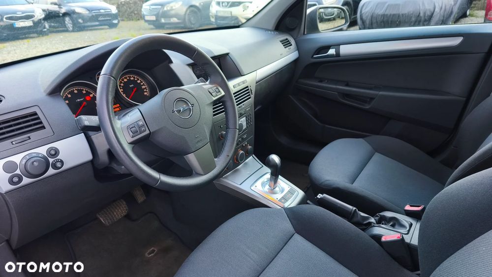 Opel Astra - 16