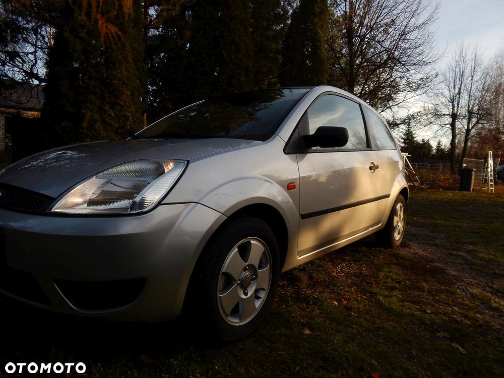 Ford Fiesta 1.25 Trend - 10