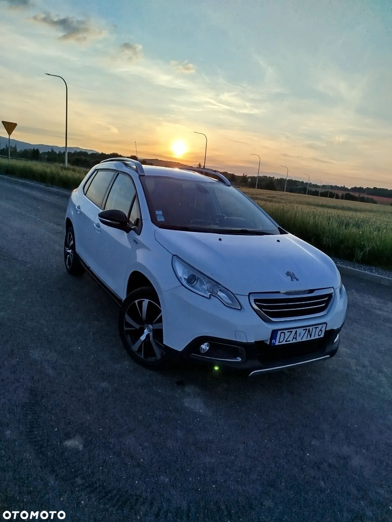 Peugeot 2008 1.2 Pure Tech Allure S&S - 1