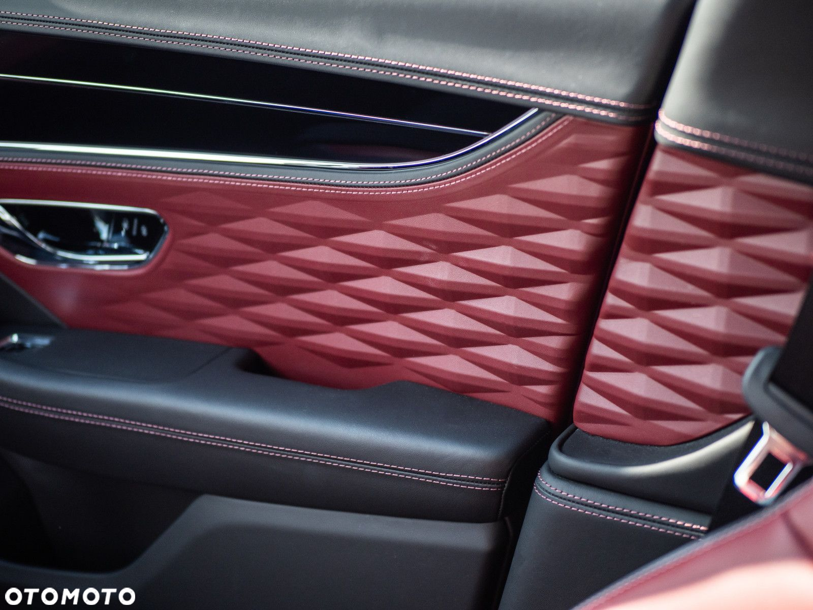 Bentley Flying Spur - 23