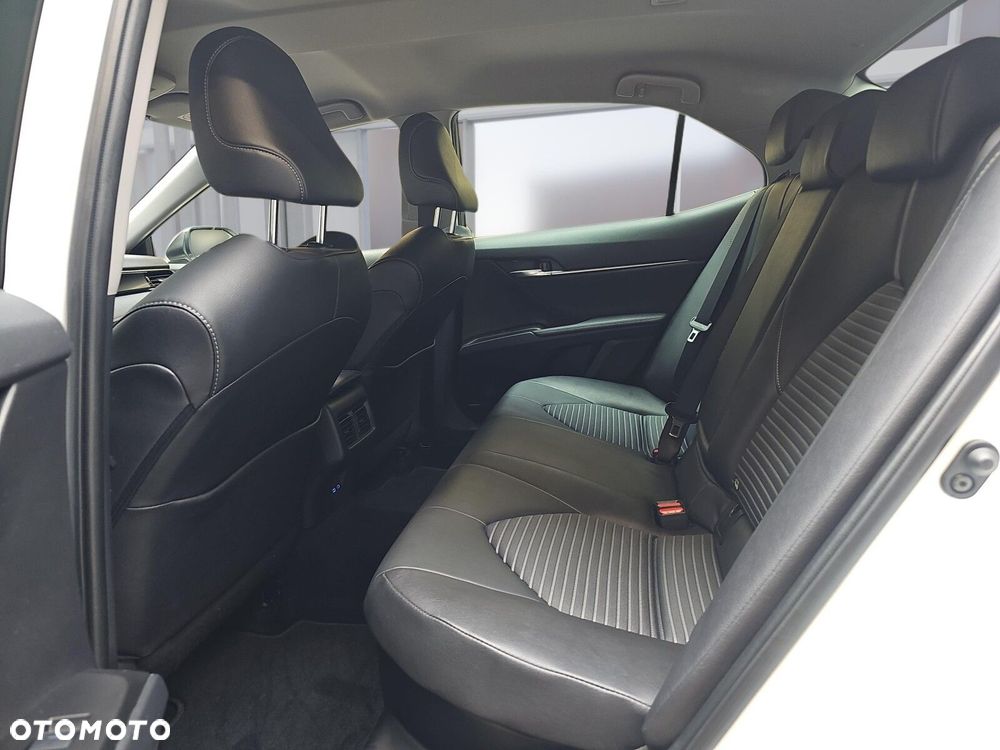 Toyota Camry 2.5 Hybrid Prestige CVT - 10