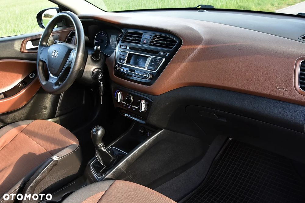 Hyundai i20 1.25 Classic + - 13
