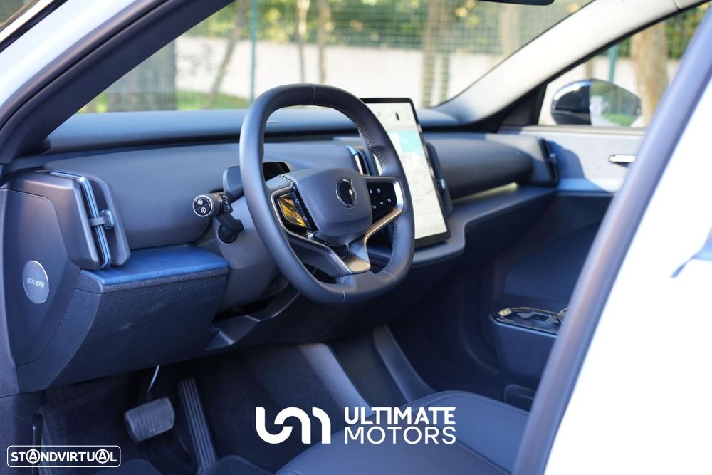 Volvo EX30 69 kWh Single Motor Extended Range Plus - 12