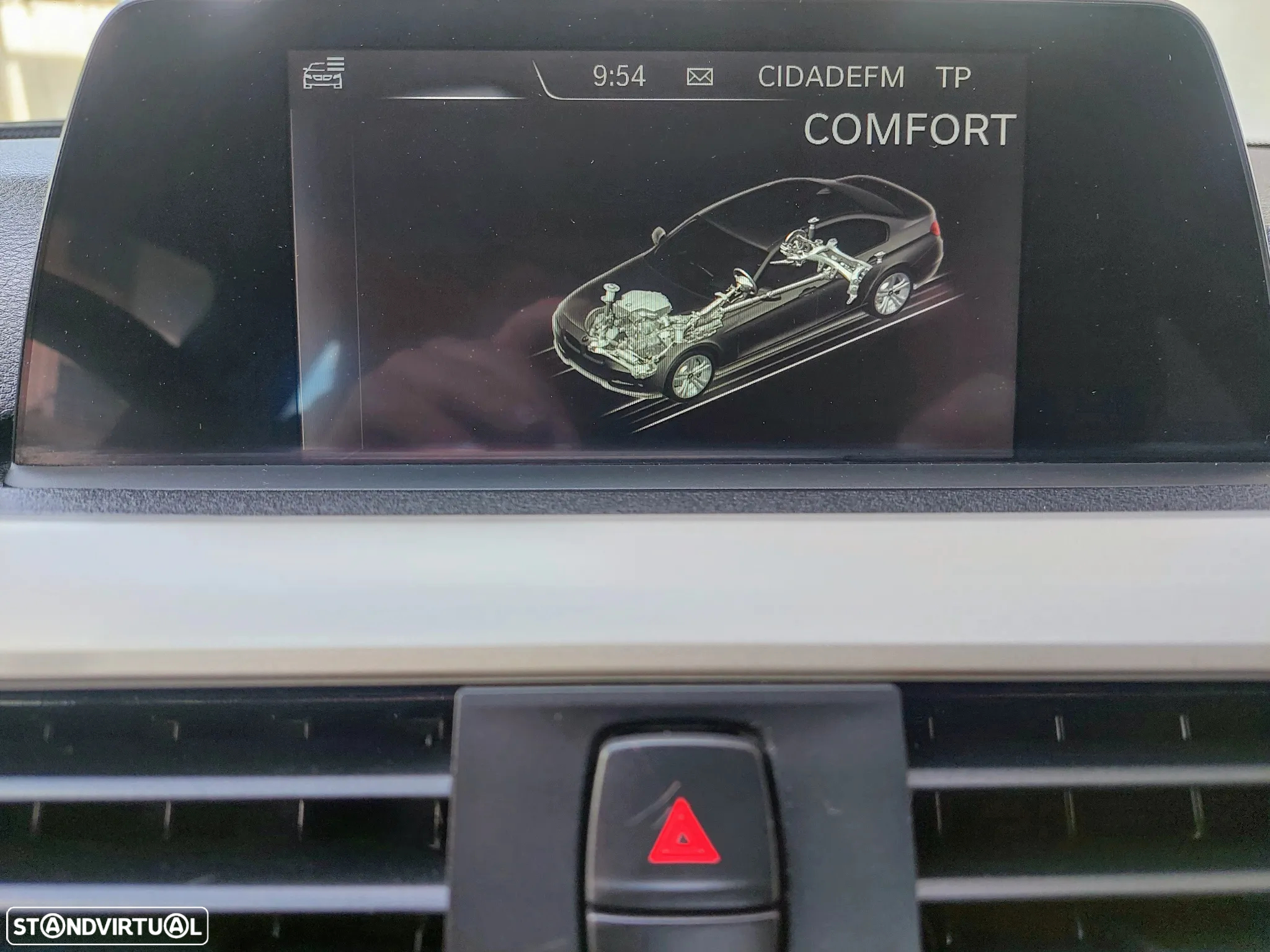 BMW 320 d Line Luxury - 37