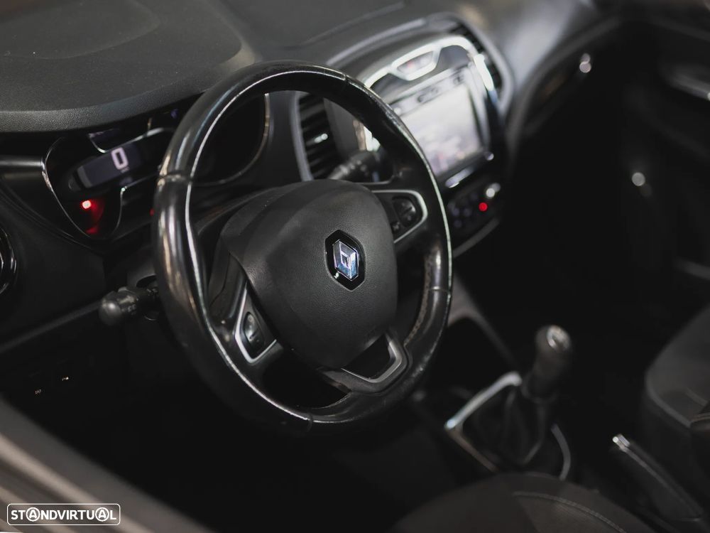 Renault Captur 1.5 dCi Exclusive - 13