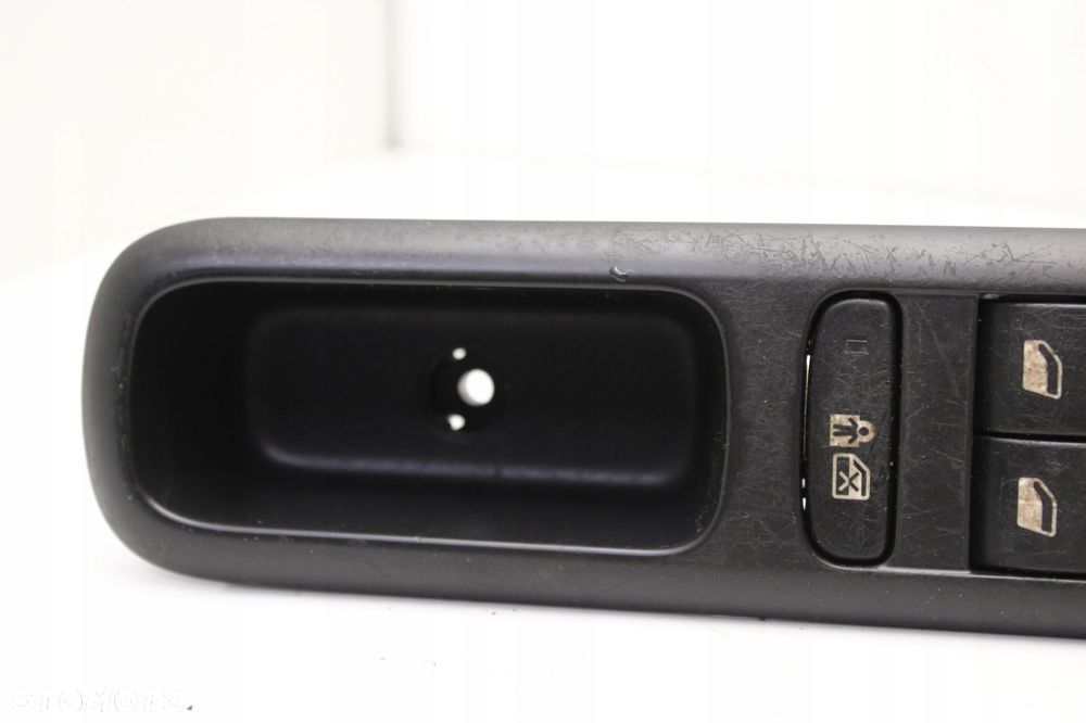 peugeot 5008 i 09r- panel sterowania szyb - 2