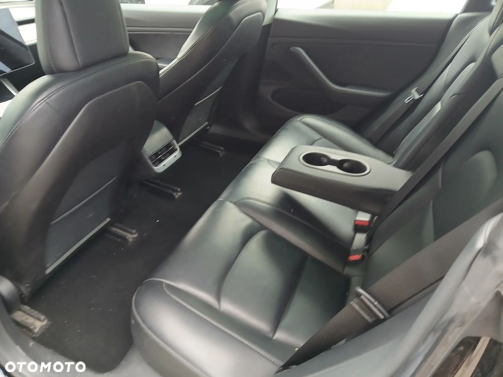 Tesla Model 3 Langstreckenbatterie Allradantrieb Dual Motor Performance - 7