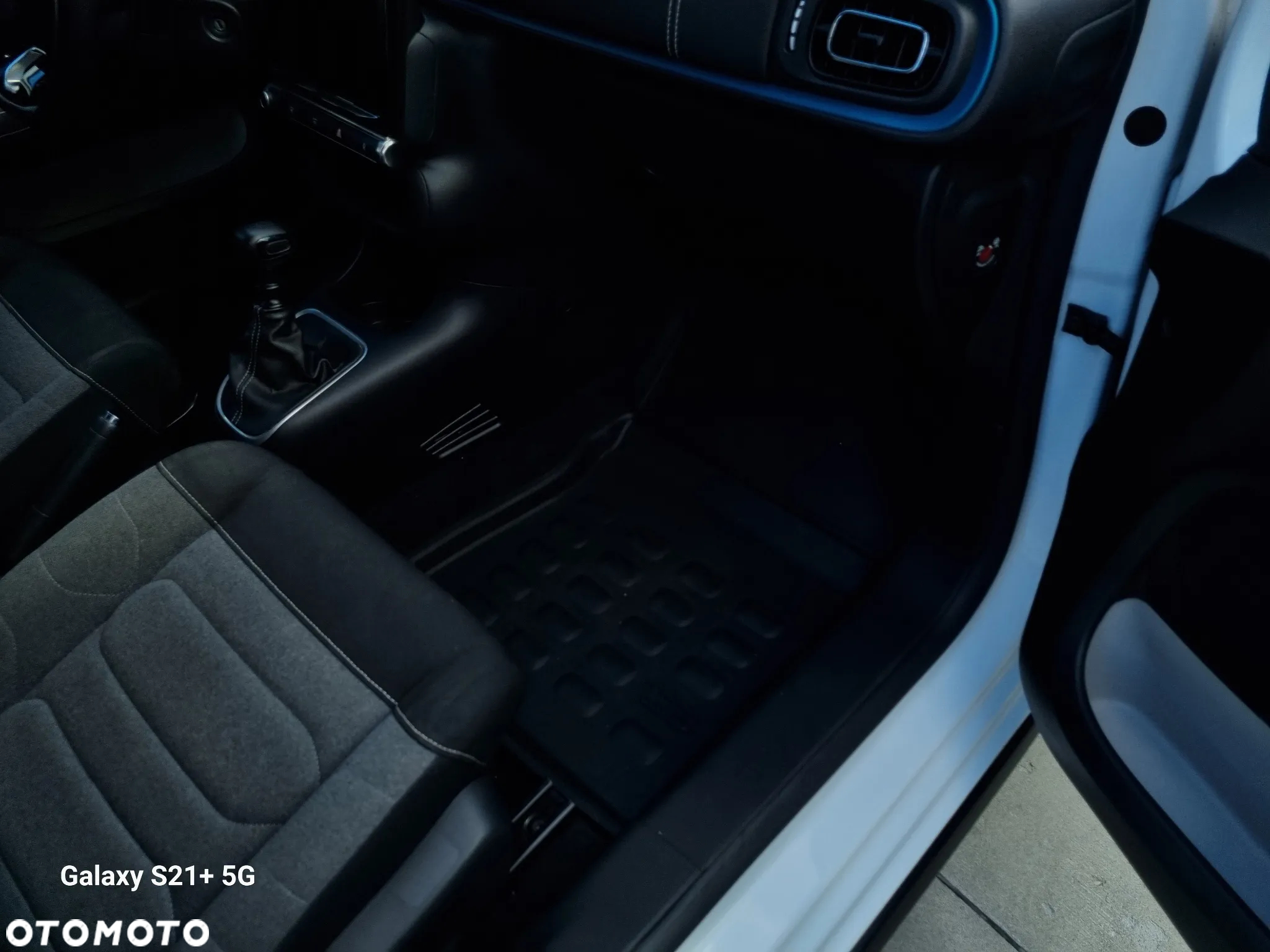 Citroën C3 1.2 PureTech Shine S&S - 14