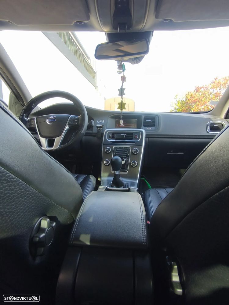 Volvo S60 2.0 D3 Momentum - 13