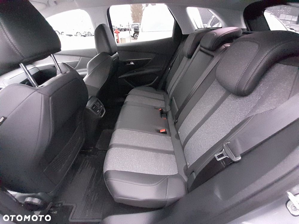 Peugeot 3008 1.2 PureTech Allure S&S EAT8 - 16