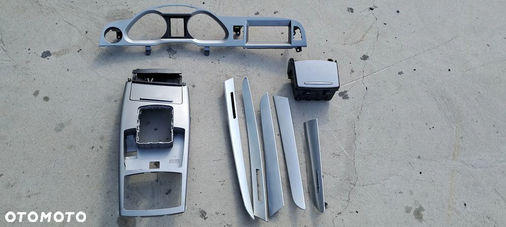 Listwy Dekory Drzwi Aluminium Quattro Pamięć Audi A6 C6 - 1