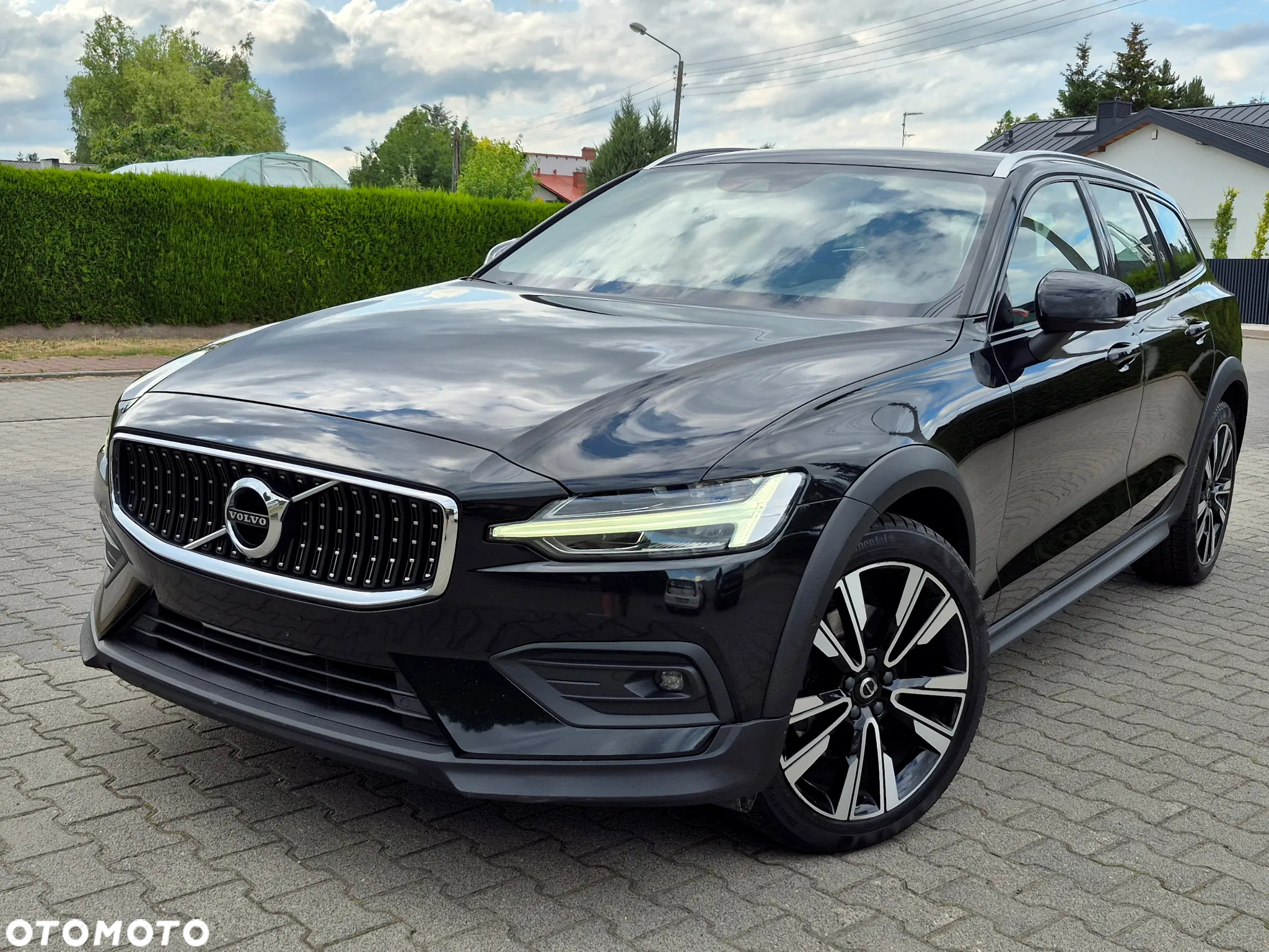 Volvo V60 Cross Country Plus B5 B AWD - 35
